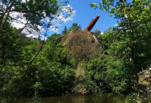 Vue depuis la vallée de la Sèvre du belvédère de Pont Caffino