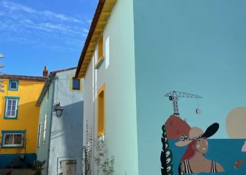 Une façade colorée du village de pêcheurs de Trentemoult